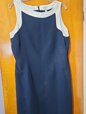 Amanda Smith Navy and White Sleeveless Midi Sheath Dress